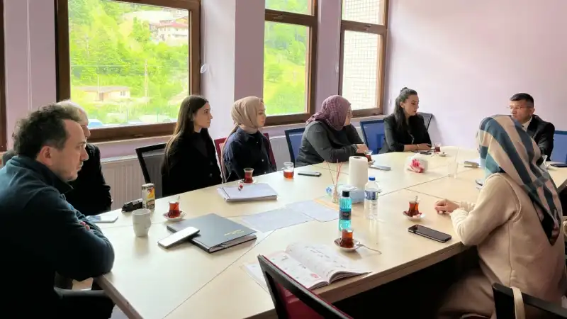 Hemşin'de Nisan Ayı Eğitim Değerlendirme Toplantısı Yapıldı