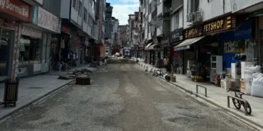 Ardeşen’de Cumhuriyet Caddesi 15 Gün Trafiğe Kapalı Kalacak
