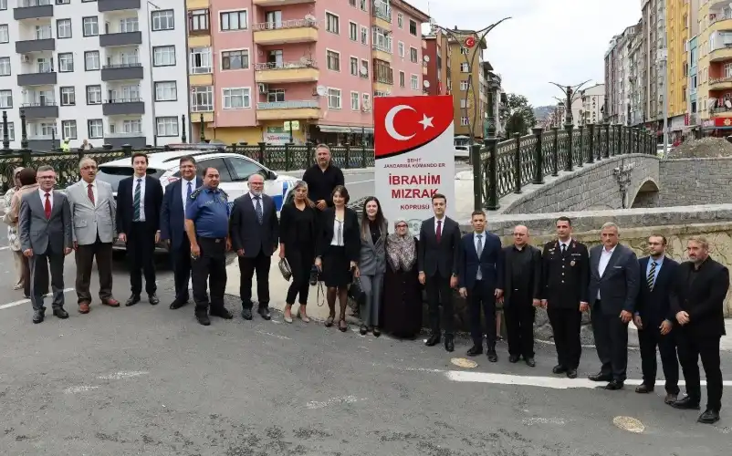 Çayeli Şehidini Unutmadı