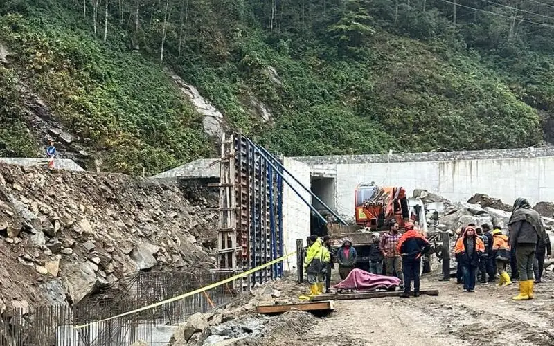 Çamlıhemşin'de Yol İnşaatında Facia