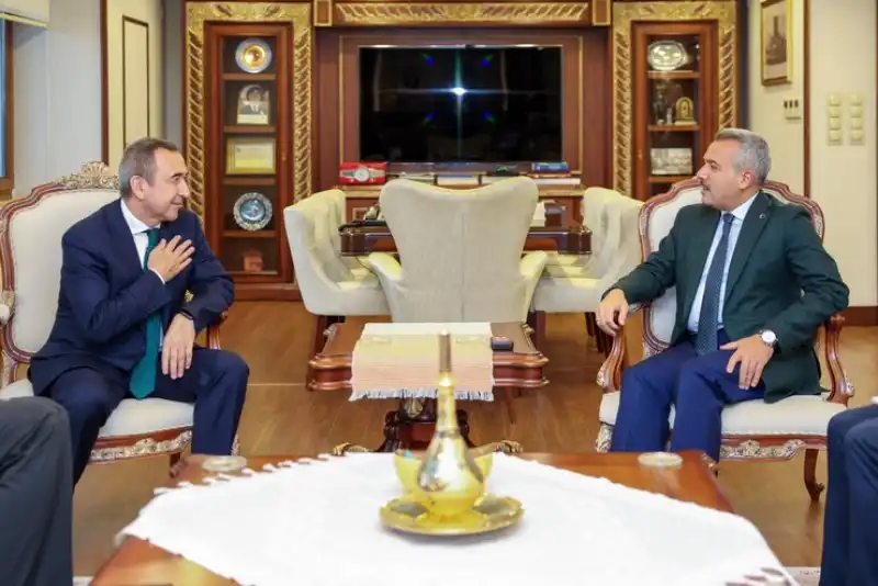 Özbekistan Büyükelçisinden Rize'ye Ziyaret