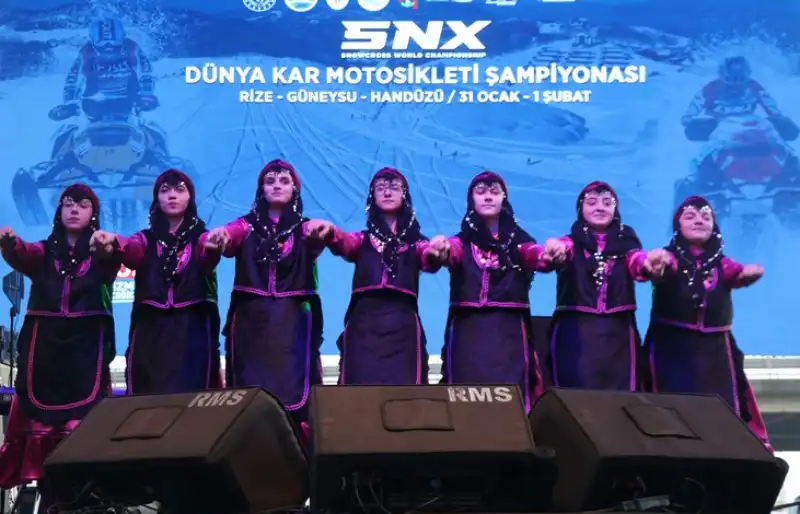 Rize’de Dünya Kar Motosikleti Şampiyonası Coşkuyla Başladı