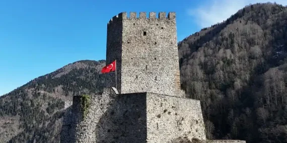 Tarihi Zil Kale 2025’te Rekor Ziyaretçi Sayısına Ulaştı