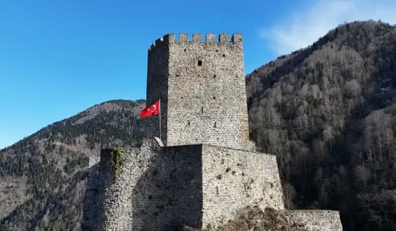 Tarihi Zil Kale 2025’te Rekor Ziyaretçi Sayısına Ulaştı