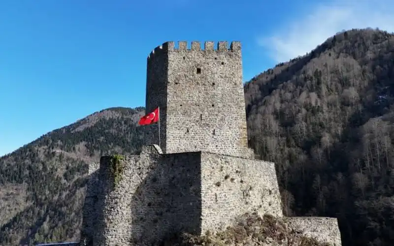 Tarihi Zil Kale 2025’te Rekor Ziyaretçi Sayısına Ulaştı