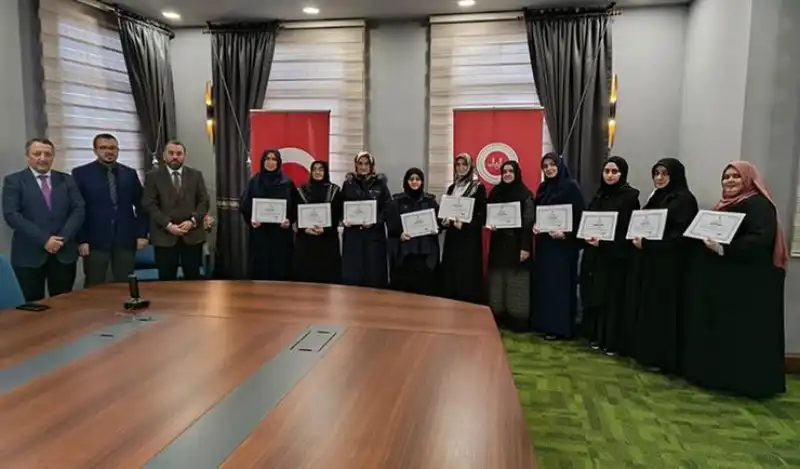 Rize’de Talim ve Tashih-i Huruf Kursu Başarıyla Tamamlandı