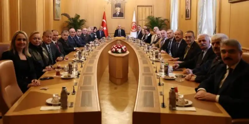 TBMM Başkanı Numan Kurtulmuş, Rize Grubu Heyetini Kabul Etti