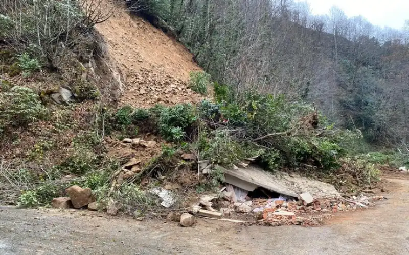 Güneysu’da Heyelan