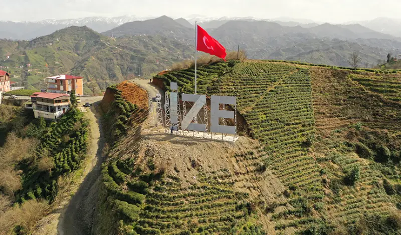 Rize’deki Dev “Rize” Yazısı Tahrip Edildi