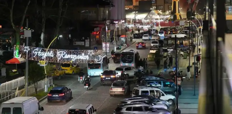 Rize Belediyesi’nden Kaldırım İşgallerine Neşter