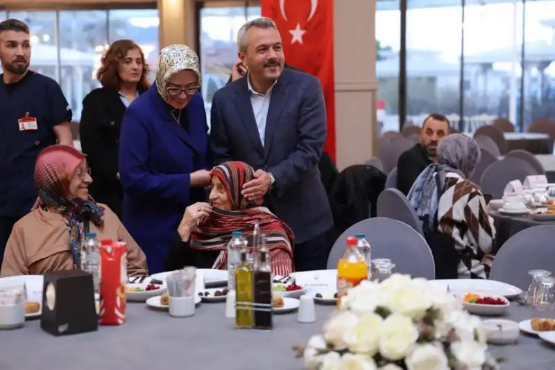 Rize’de Gönül Sofrası Kültürpark’ta Kuruldu