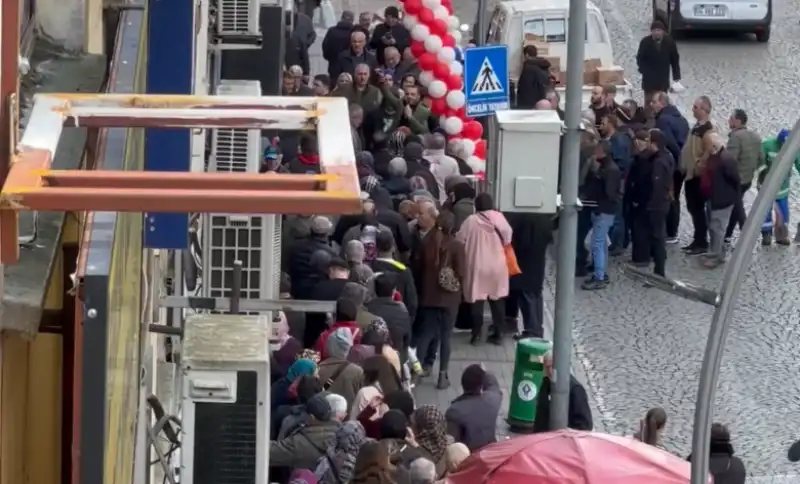 Rize’de Çekiliş Heyecanı İzdihama Dönüştü