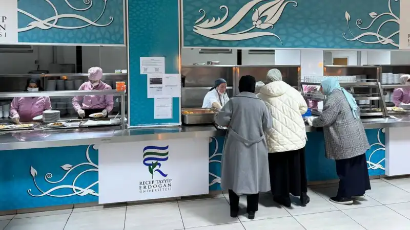 Rize Belediyesi’nden Üniversite Öğrencilerine Ramazan Boyunca Ücretsiz İftar