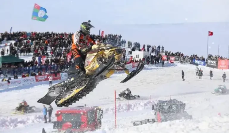 Dünya’nın Gözü Güneysu’da: SNX Türkiye Final Yarışları Nefesleri Kesti
