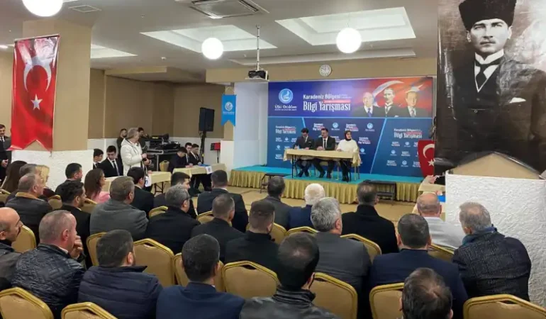 İkizdere’de Ülkü Ocakları Karadeniz Bölge Bilgi Yarışması Yapıldı