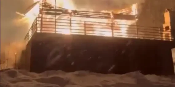 İkizdere’de Gece Yangını: Tahta Ev Küle Döndü