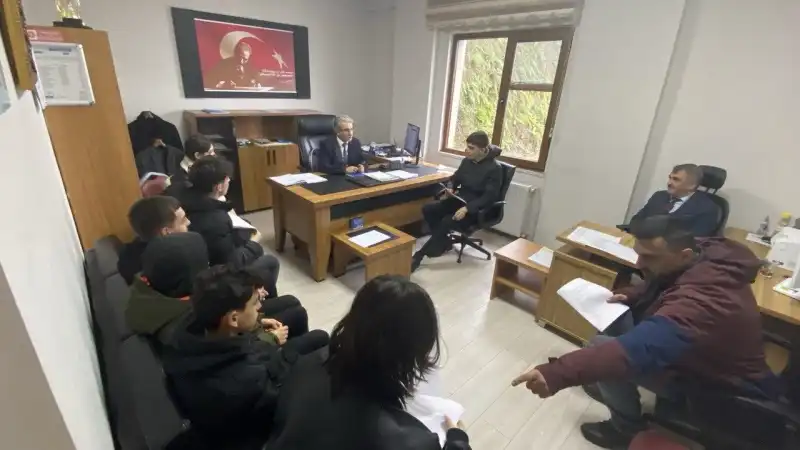 Derepazarı’nda Kan Seferberliğine Öğrencilerden Örnek Destek