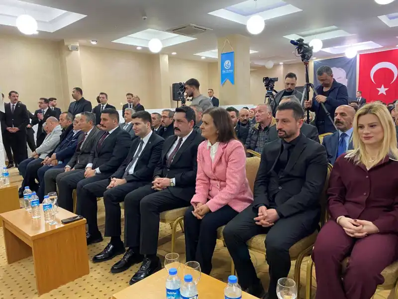 İkizdere’de Ülkü Ocakları Karadeniz Bölge Bilgi Yarışması Yapıldı