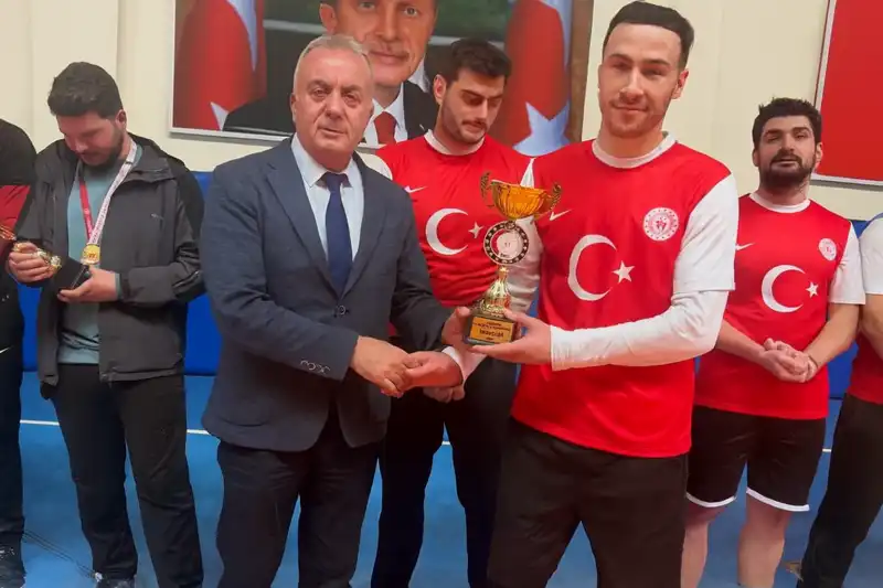 İkizdere Voleybol Turnuvası Sona Erdi