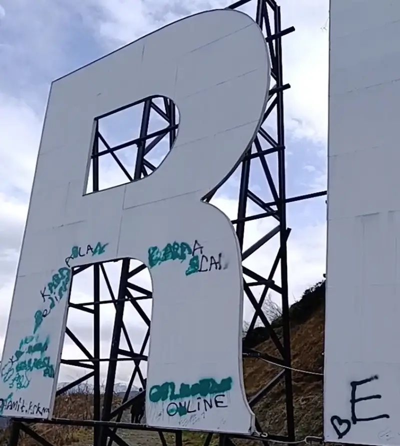 Rize’deki Dev “Rize” Yazısı Tahrip Edildi