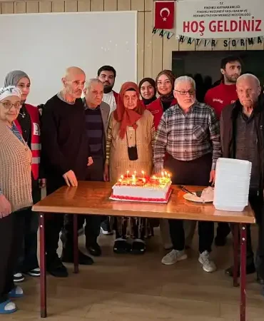 Fındıklı Huzurevi’ne Kızılay’dan Anlamlı Ziyaret