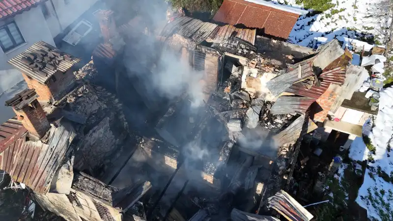 Hemşin’de Yangın Felaketi