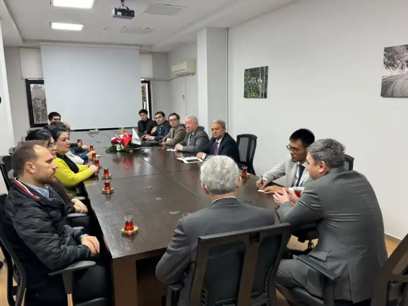 Özbekistan University of Science and Technologies Heyeti RTEÜ’de