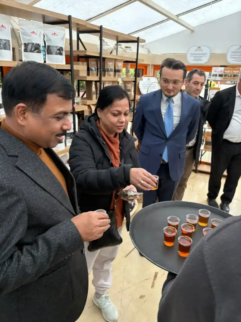 Hindistan’ın Büyükelçisi Muktesh “Günde 7-8 Bardak Çay İçiyorum”