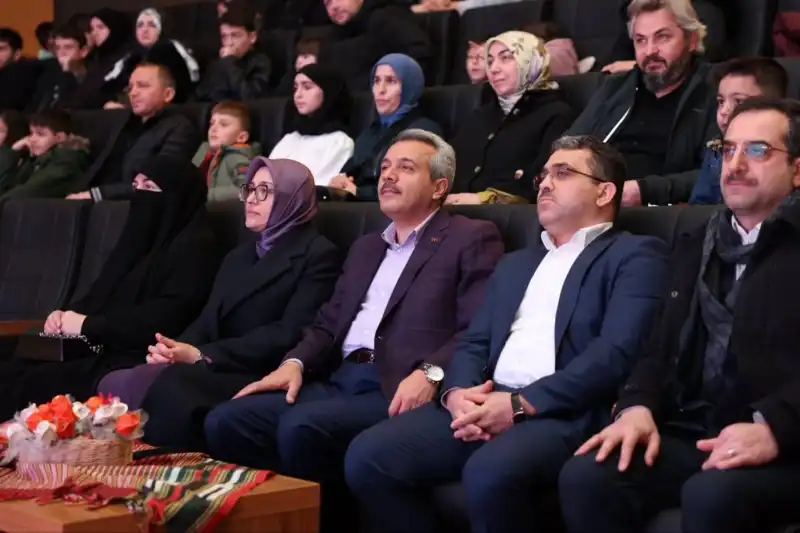 Rize’de “Aydınlık Yarınlara Kitap Okuma Yarışması” Ödül Töreni Düzenlendi