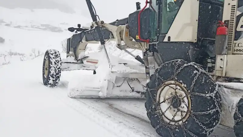 Rize’de Kar Yağışı Ulaşımı Aksattı