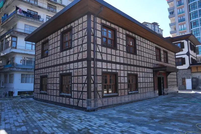 Metin'den Rize Kültür Sokağı Projesine Ziyaret