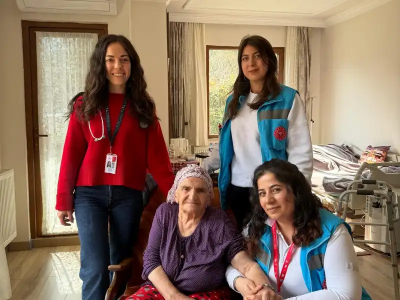 Rize’de Yaşlılar Haftası’nda Anlamlı Ziyaretler