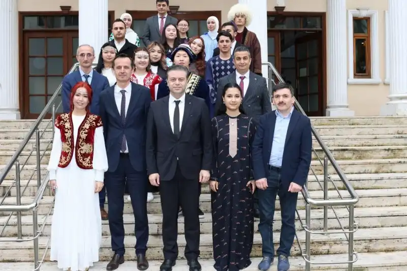 Rize’de Türk Dünyası Renkleri