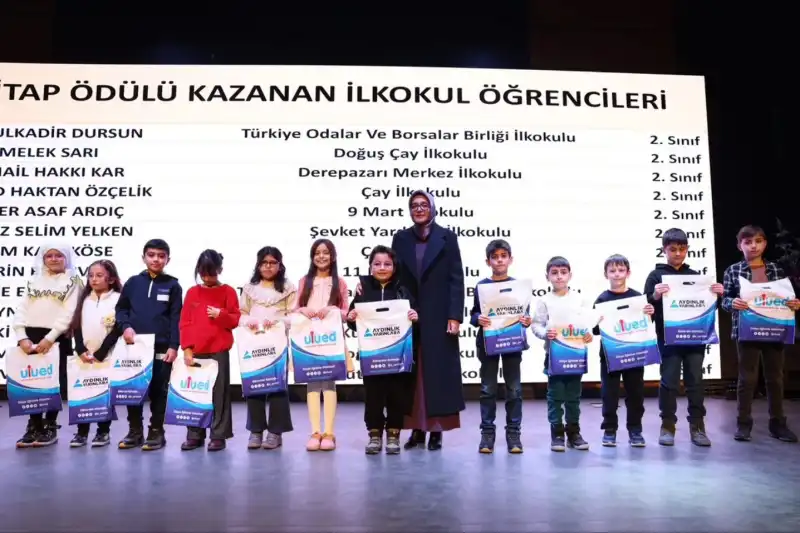 Rize’de “Aydınlık Yarınlara Kitap Okuma Yarışması” Ödül Töreni Düzenlendi