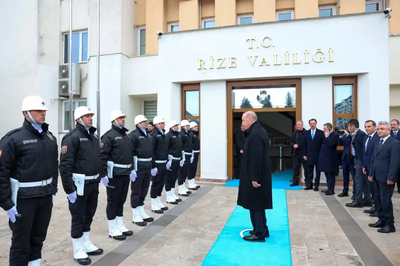 Cumhurbaşkanı Erdoğan’dan Rize Valiliği’ne Ziyaret