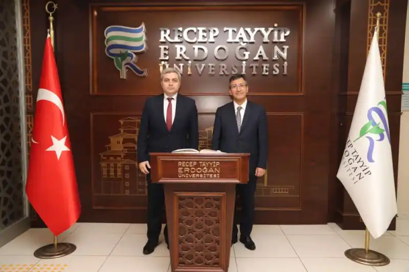 Archil Kalandia’dan RTEÜ’ye Ziyaret