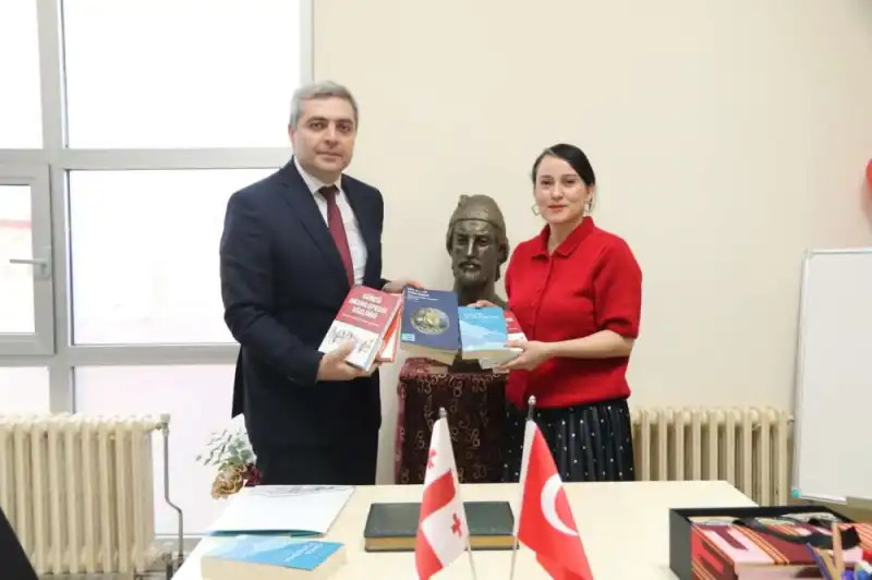 Archil Kalandia’dan RTEÜ’ye Ziyaret