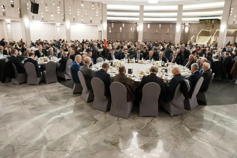 Rahmi Metin Programdan Programa Koştu