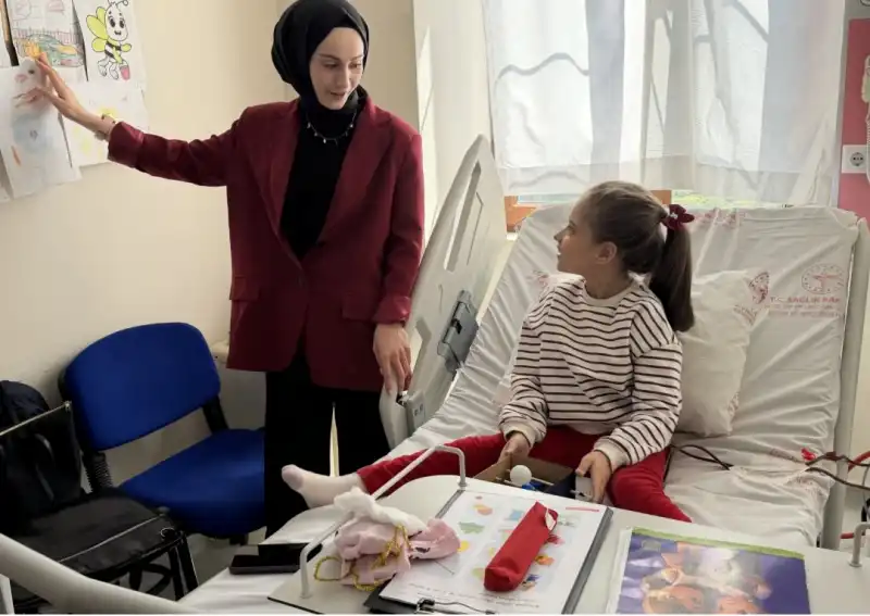 Rize'de Diyaliz Hastası 13 Yaşındaki Melek’e Eğitim Desteği