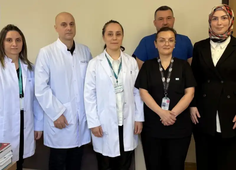 Rize'de Diyaliz Hastası 13 Yaşındaki Melek’e Eğitim Desteği