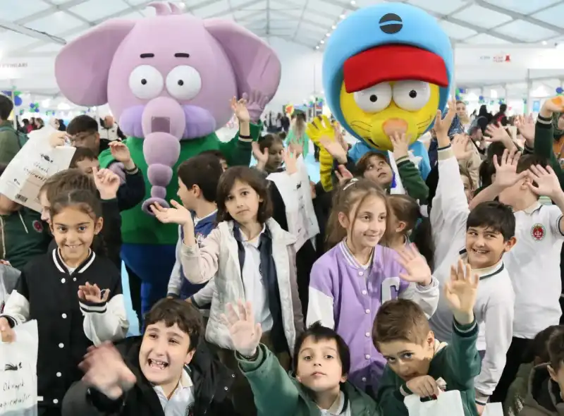 Kral Şakir Rize Kitap Fuarı’nda