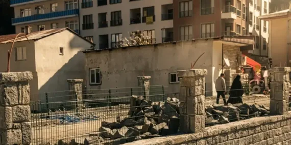 İkizdere’de Merkez Köprü Yenileme Çalışmaları Sürüyor