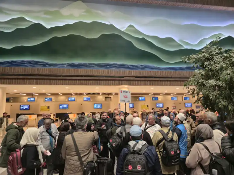 Rize’den Hac Kafilesi Dualarla Uğurlandı