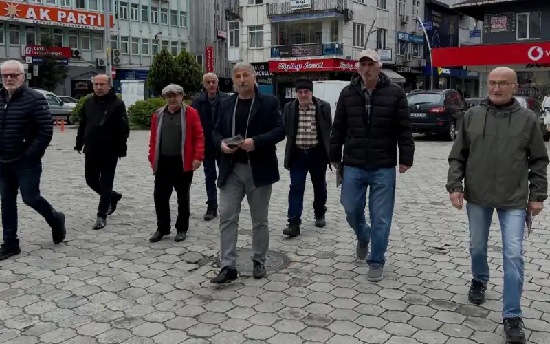 CHP Çayeli'nin Esnaf Ziyaret Trafiği