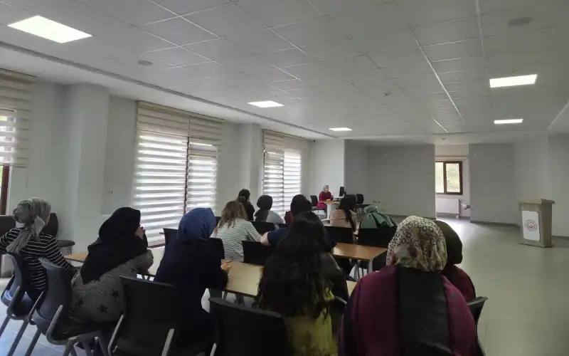 Çayeli’nde Huzurevi Personeline Eğitim