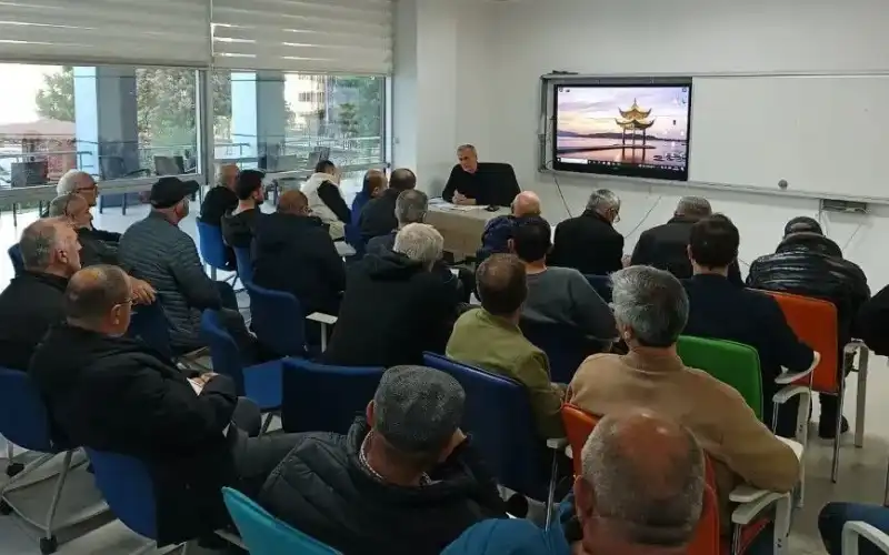 Çayeli’nde Arıcılık Kursuna Yoğun İlgi