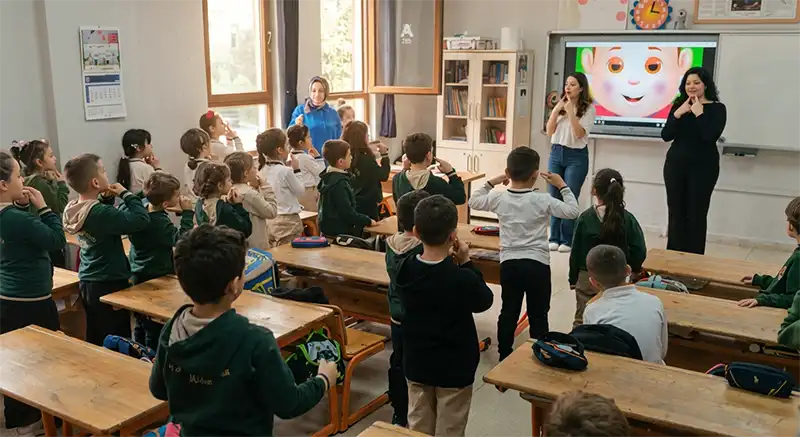 Rize’de Çocuklara İngilizceyi Sevdiren Proje Tamamlandı