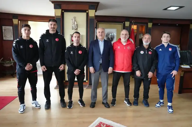 Milli Boks Takımından Rize Belediyesi'ne Ziyaret