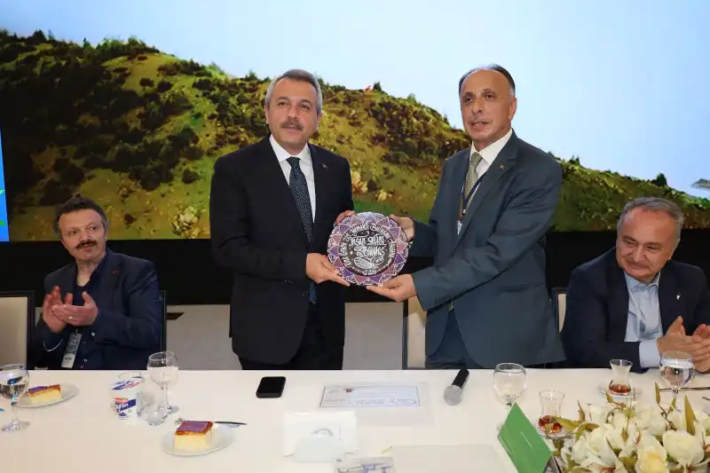 Rize Valisi Baydaş Ankara’da Rizelilerle Bir Araya Geldi