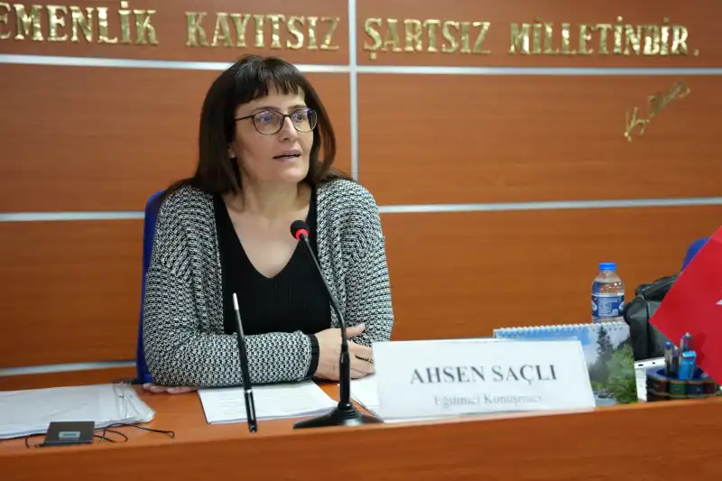 Rize'de "Etik Davranış İlkeleri" Eğitimi
